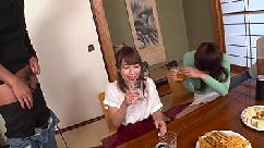 Mujeres que beben demasiado y zukkon bakkon --chisato takayama --nana ueyama 1