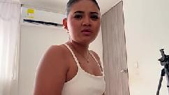 Tomé viagra por accidente y mi hermanastra me ayuda con mi erección