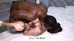 Sexo interracial hardcore con una mexicana tetona y un negro musculoso después de una entrevista