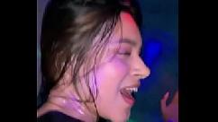 Latina caliente folla duro en la discoteca