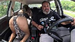 Larissa cortez se va con creampie en el culo después de romperse el condón mientras cabalga